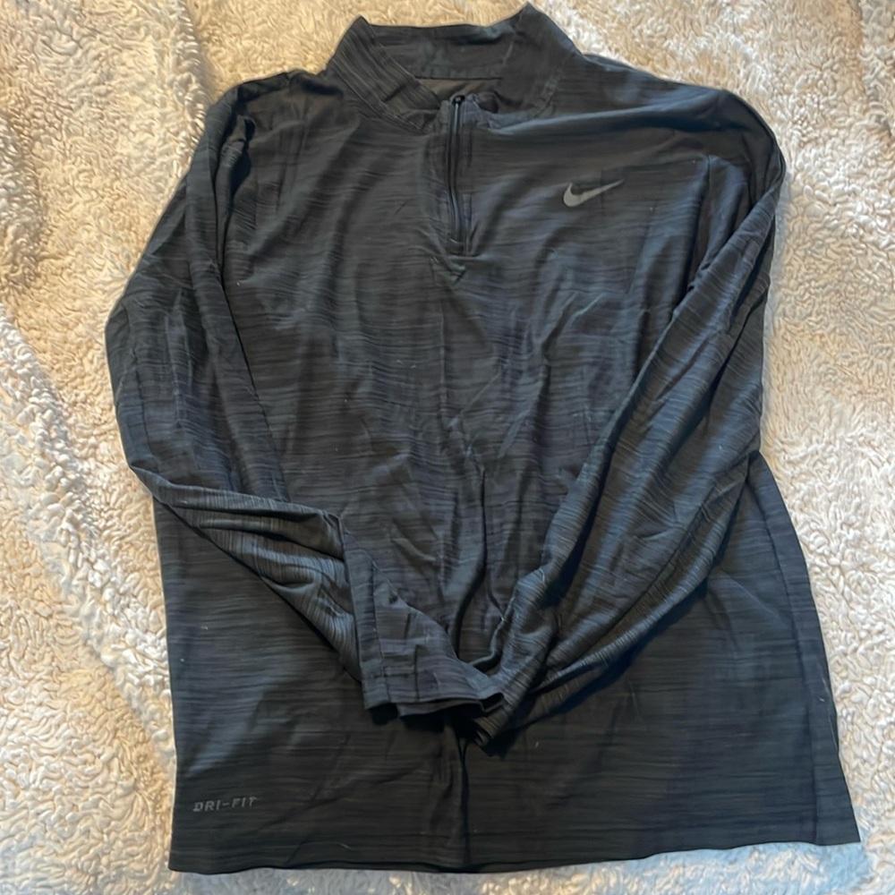 Men’s Large Nike Dri-Fit half zip shirt